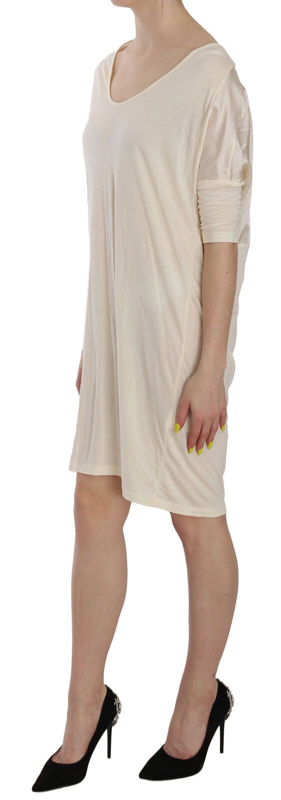 Robe crème à col rond et longueur genou de Costume National