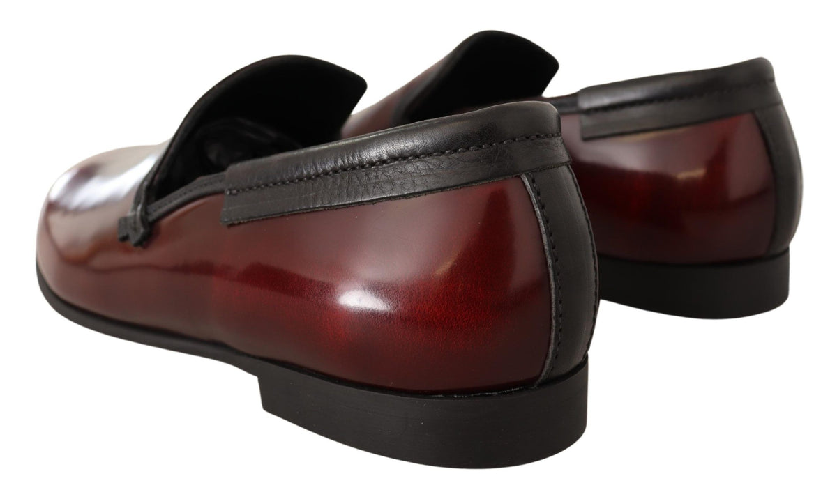 Escarpins à bout rond en cuir verni bordeaux de Dolce &amp; Gabbana