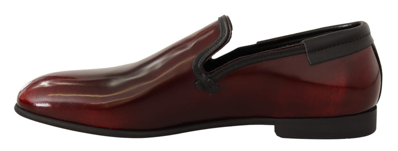 Escarpins à bout rond en cuir verni bordeaux de Dolce &amp; Gabbana