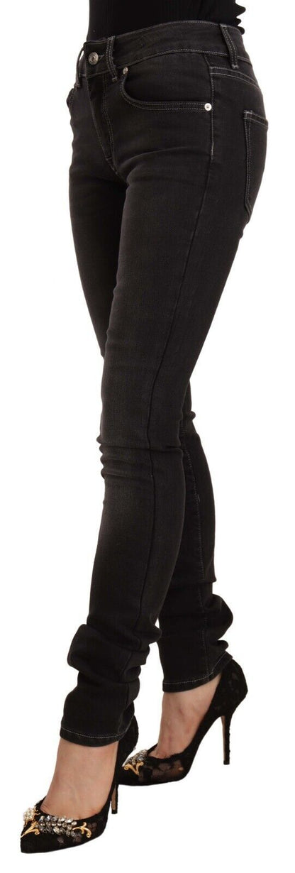 Zwarte, licht gewassen, skinny jeans van katoen met een middelhoge taille van GF Ferre.