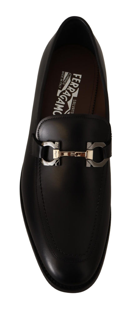 Brogues Salvatore Ferragamo en cuir noir, modèle Gancio Bit.