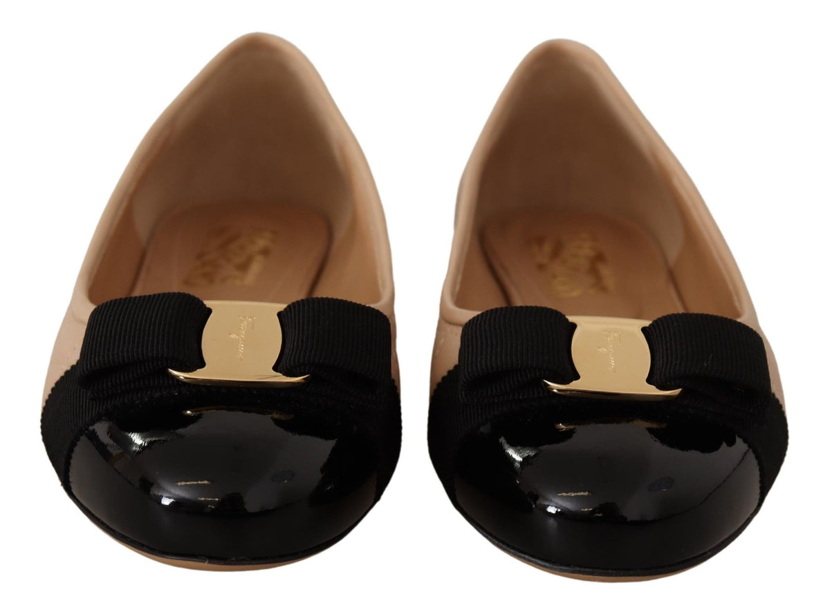 Salvatore Ferragamo Élégantes Ballerines en Cuir Matelassé - Design Bicolore Chic