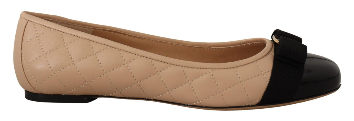 Salvatore Ferragamo Élégantes Ballerines en Cuir Matelassé - Design Bicolore Chic