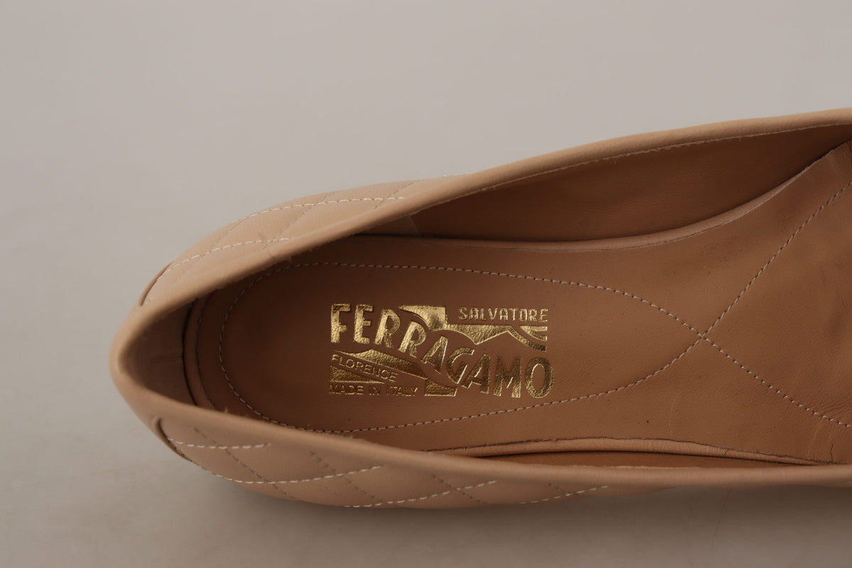 Salvatore Ferragamo Élégantes Ballerines en Cuir Matelassé - Design Bicolore Chic