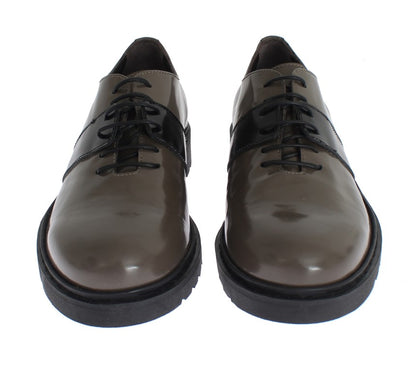 AI_ Chaussures en cuir marron gris à lacets