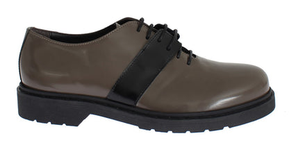 AI_ Chaussures en cuir marron gris à lacets