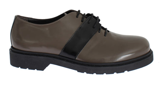 AI_ Chaussures en cuir marron gris à lacets