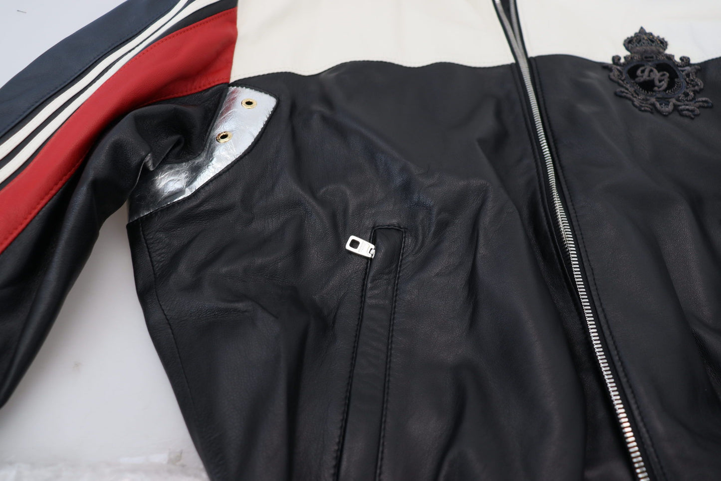 Dolce & Gabbana Veste-blouson en cuir noir avec capuche