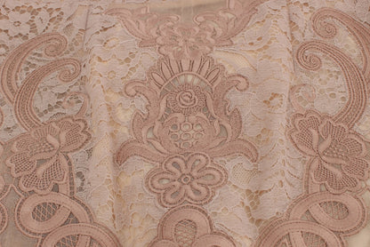 Robe chemise en dentelle de soie rose Ricamo de Dolce & Gabbana