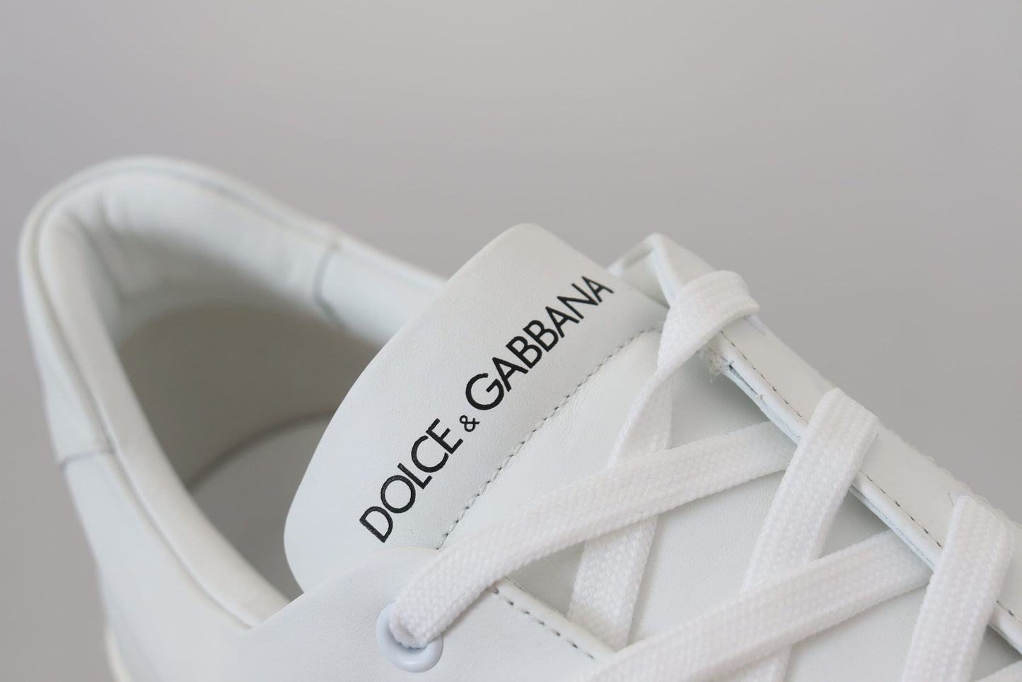 Sneakers basses en cuir blanc avec logo DG de Dolce & Gabbana