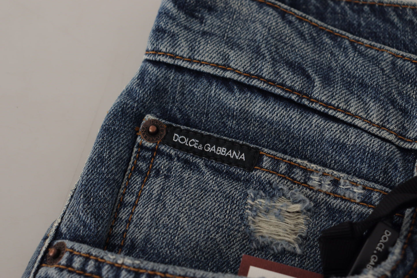 Dolce & Gabbana blauwe denim jeans met barok hartlogo patch