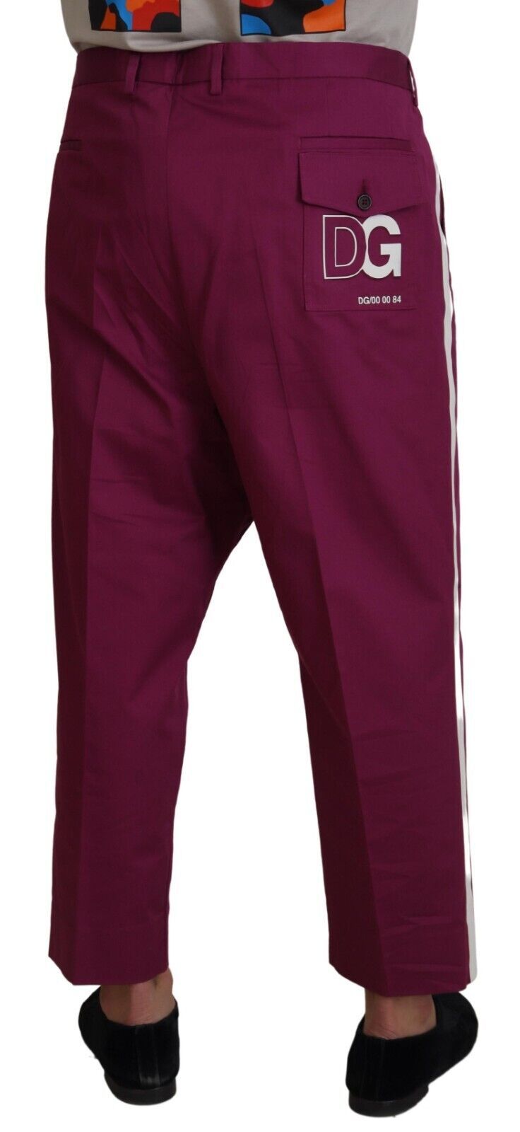 Pantalon Dolce &amp; Gabbana en coton magenta avec logo DG et poches.