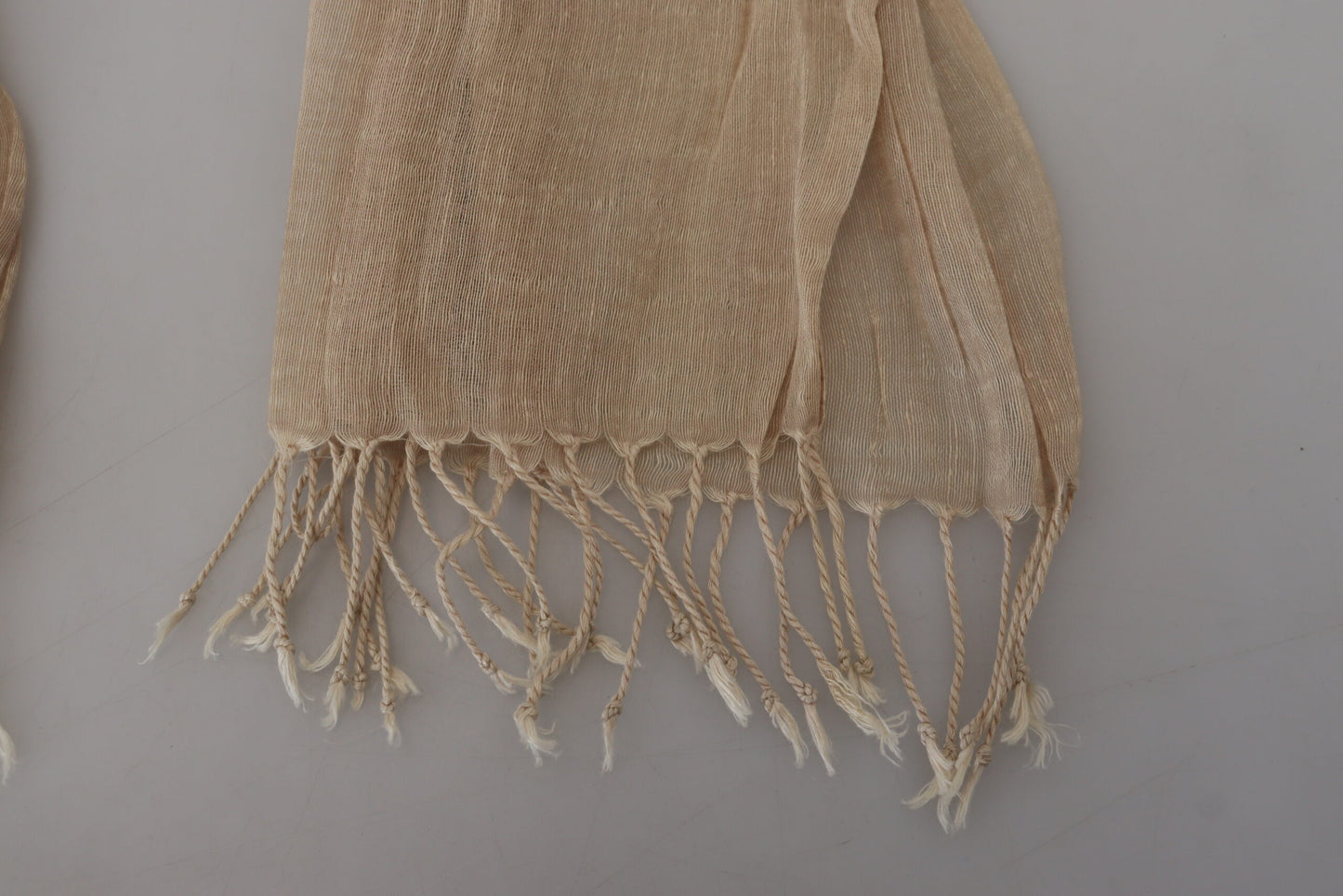 Costume National Châle en coton beige Foulard à franges