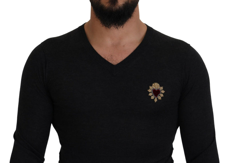 Dolce &amp; Gabbana grijze kasjmier trui met V-hals en gouden hartmotief