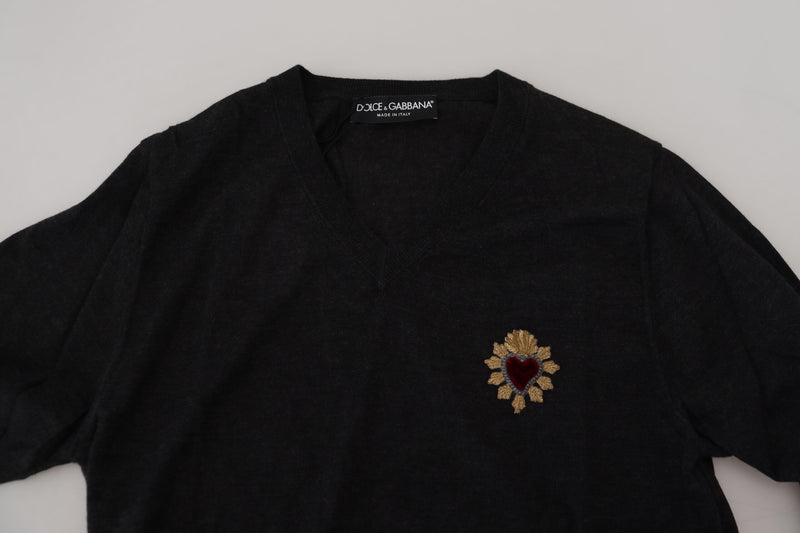 Dolce &amp; Gabbana grijze kasjmier trui met V-hals en gouden hartmotief