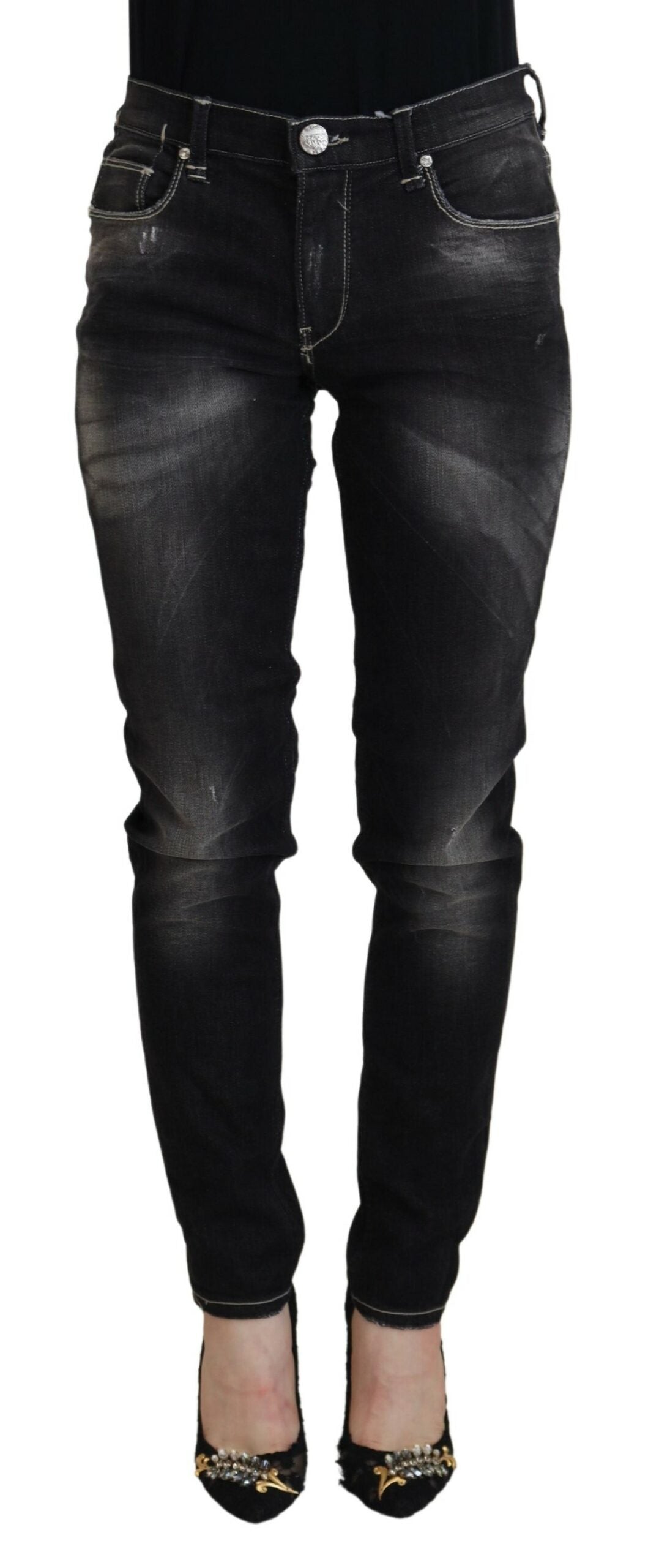 Jean en jean délavé noir taille mi-hauteur et coupe fuselée pour femme, modèle Acht.