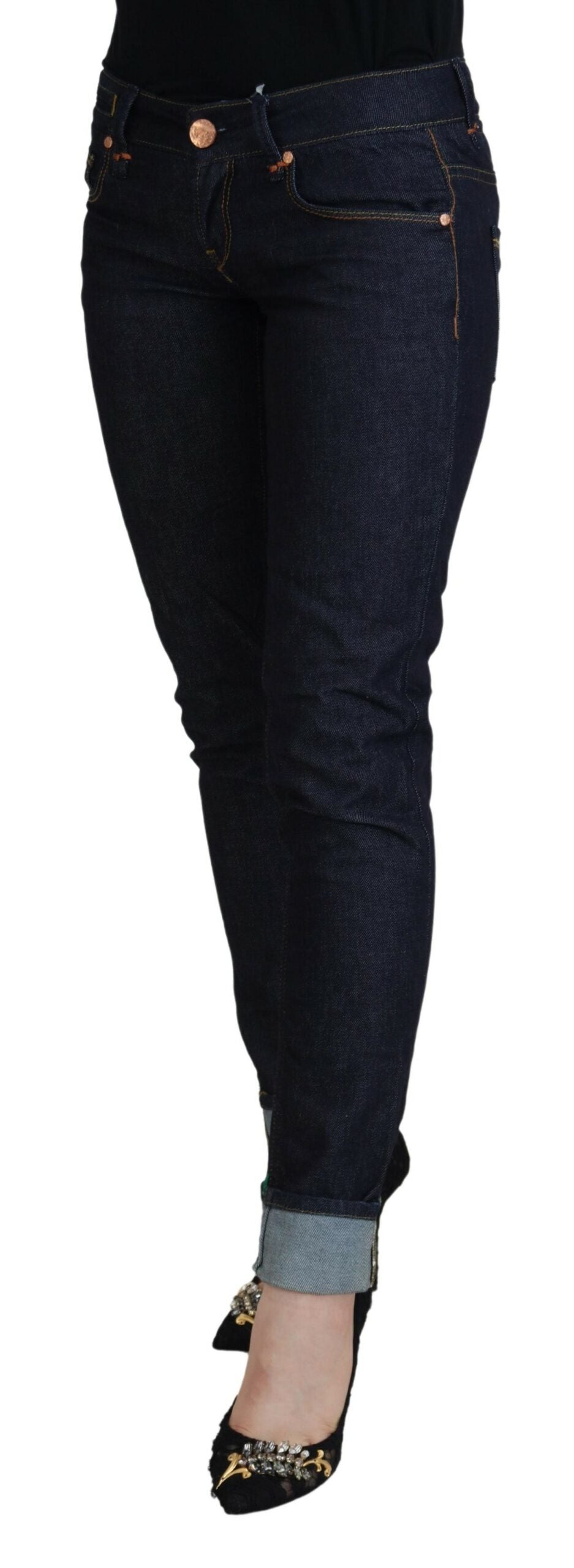 Jeans décontractés pour femmes Acht, en coton bleu, taille basse, coupe slim.