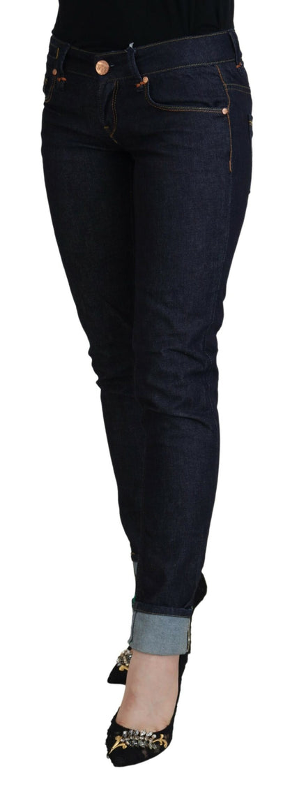 Jeans décontractés pour femmes Acht, en coton bleu, taille basse, coupe slim.