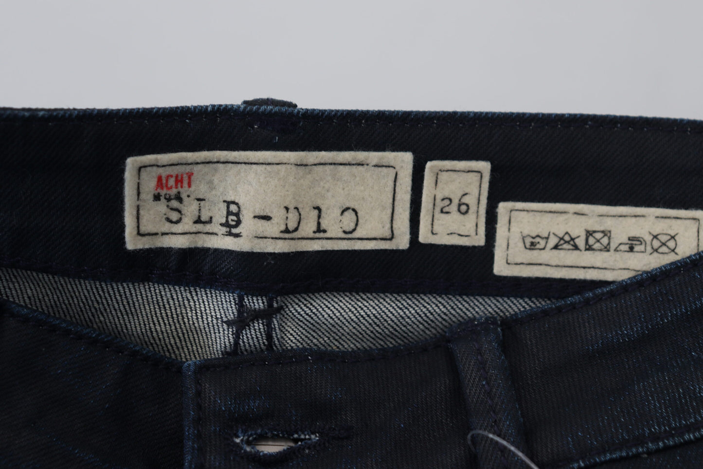 Jeans en jean pour femme Acht Blue, taille basse, coupe slim.