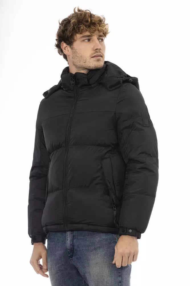 Veste à capuche élégante pour la navigation de plaisance