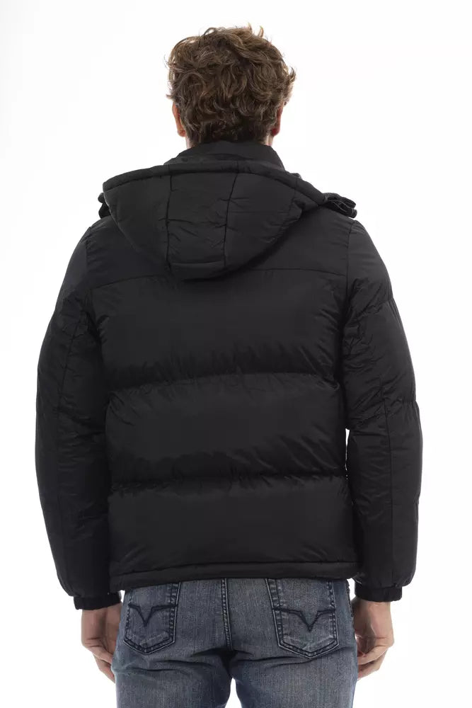 Veste à capuche élégante pour la navigation de plaisance