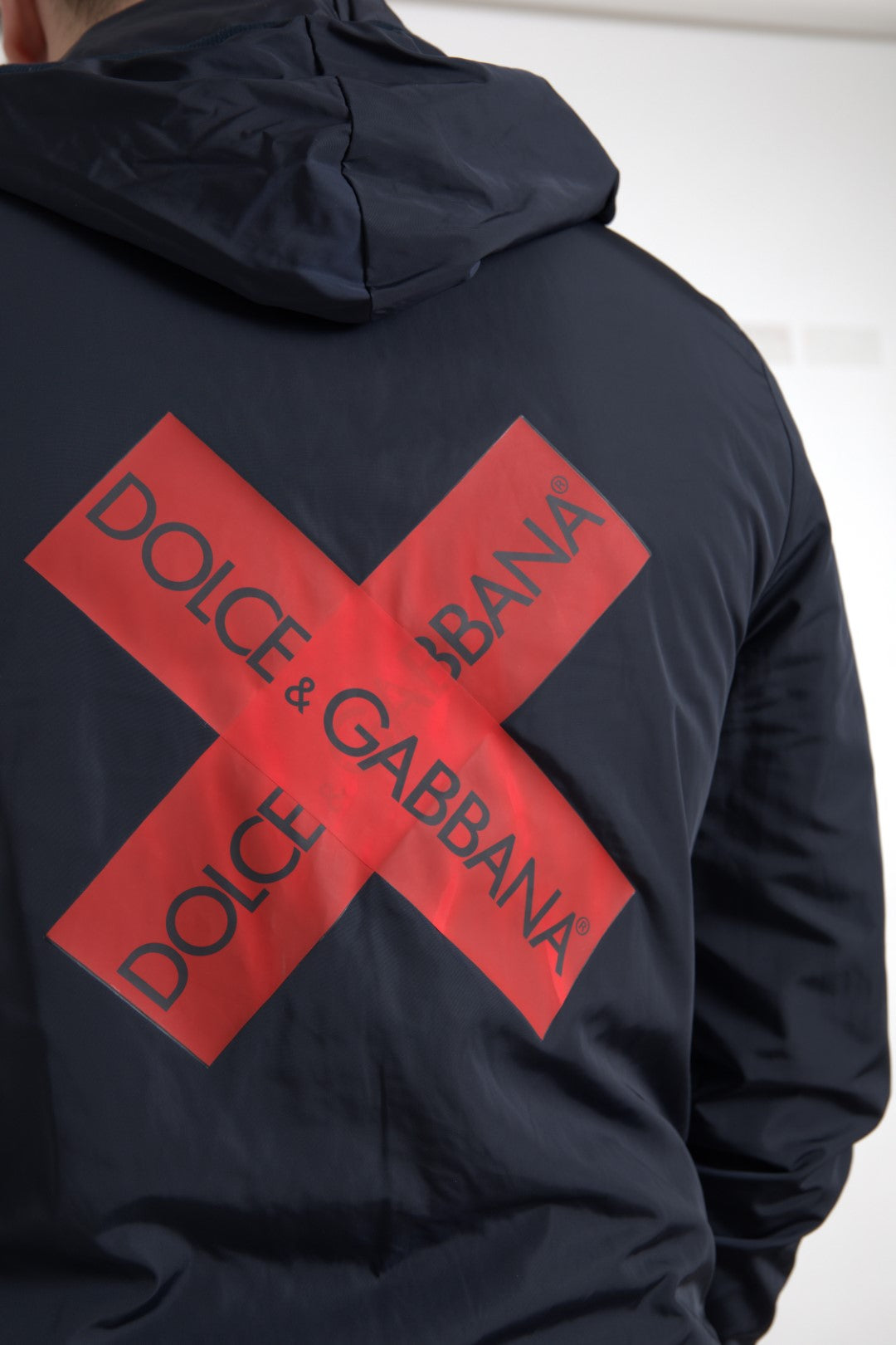Pull en polyester à capuche bleu avec logo et fermeture éclair intégrale de Dolce &amp; Gabbana