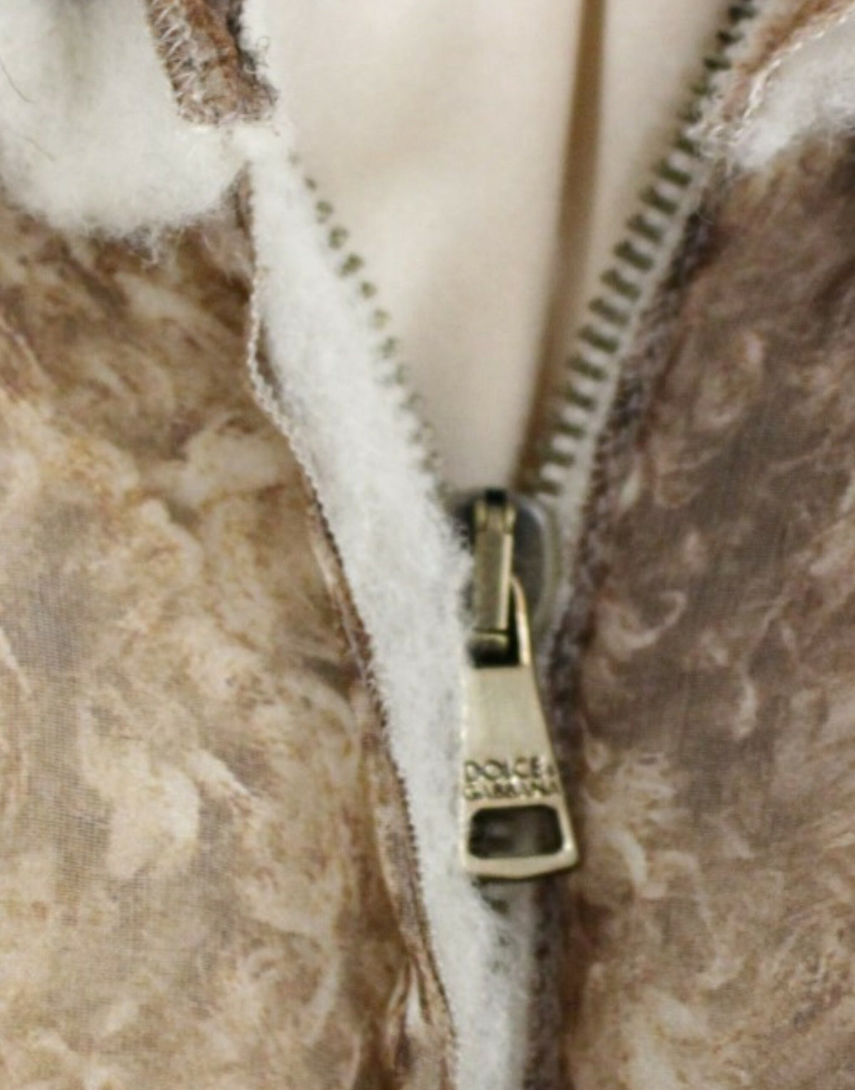 Robe en soie marron sans manches de Dolce &amp; Gabbana