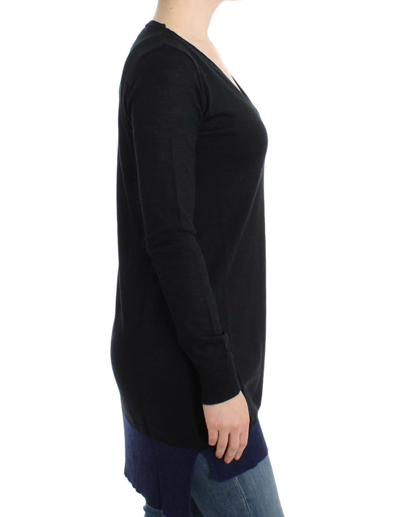 Costume National, pull léger noir à col en V