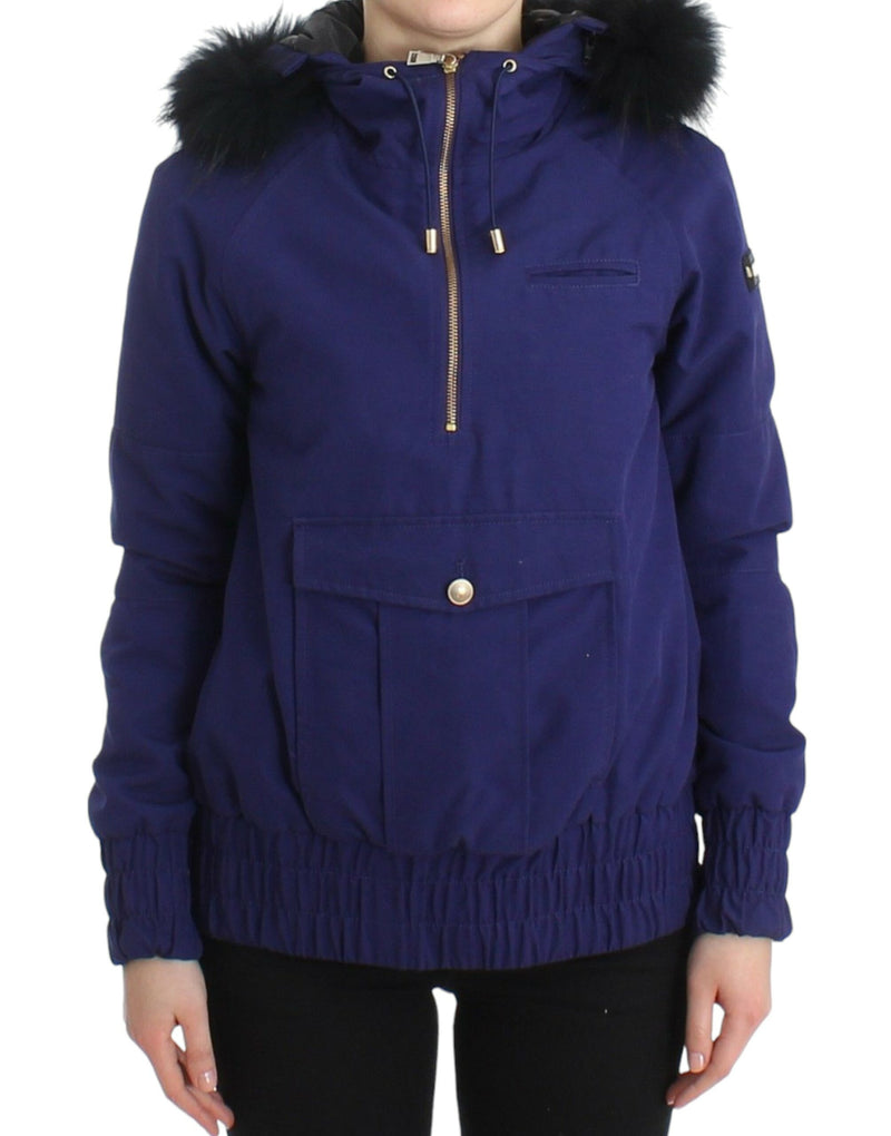 K-Way Ferre GF, veste courte bleu matelassée avec capuche.