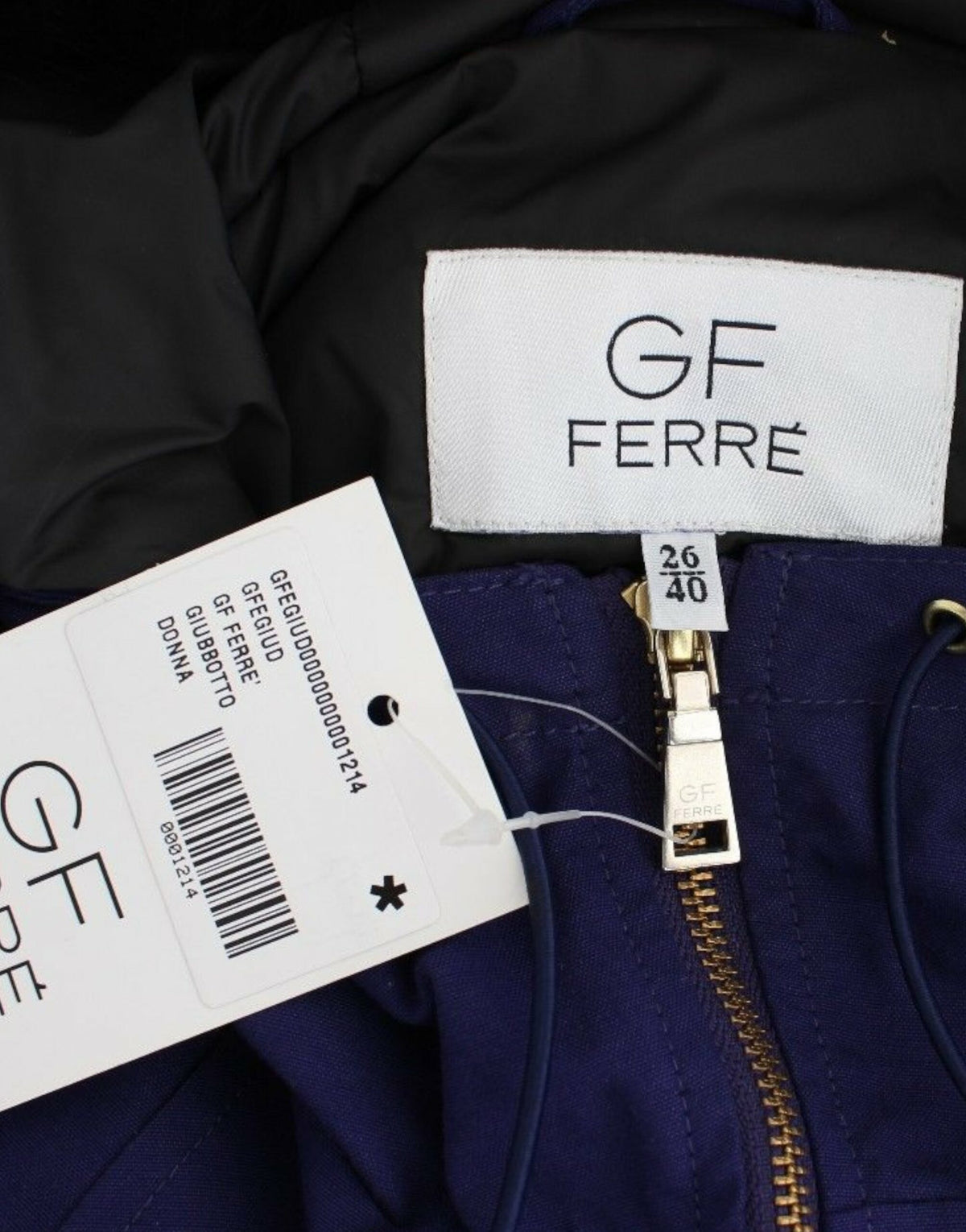 K-Way Ferre GF, veste courte bleu matelassée avec capuche.
