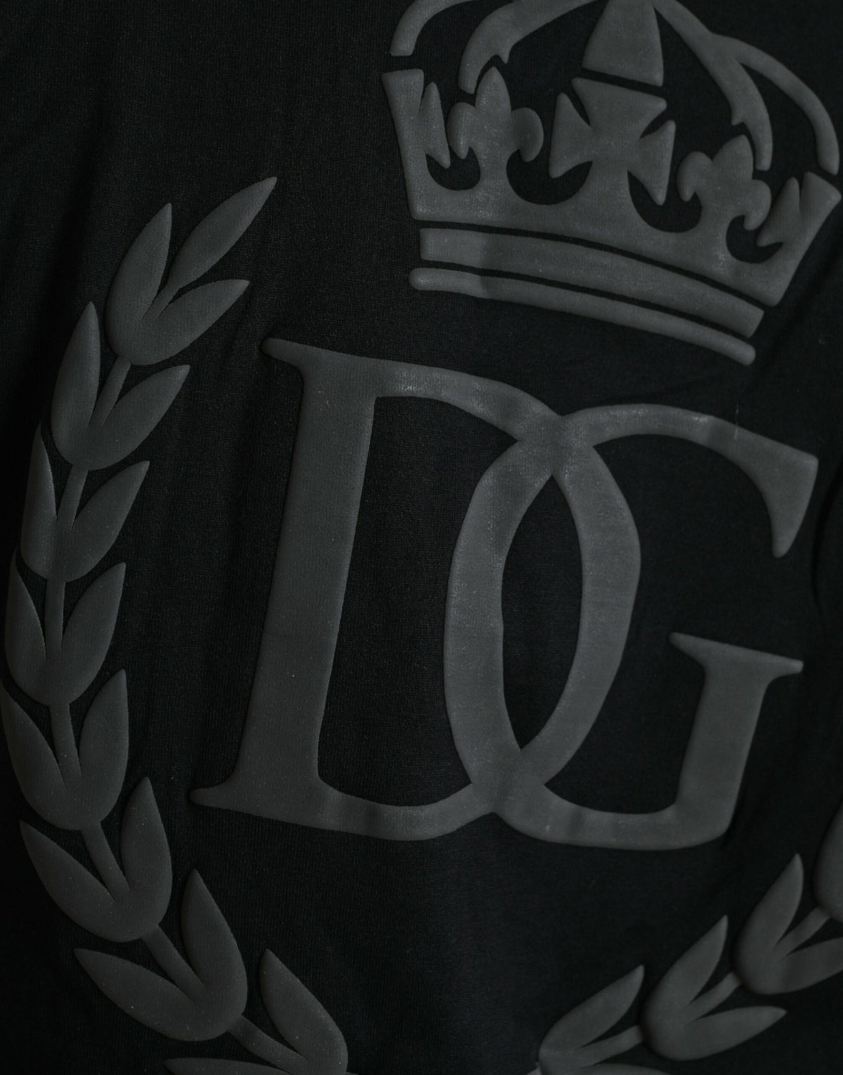 T-shirt à manches courtes à col rond en coton noir avec logo en relief de Dolce &amp; Gabbana