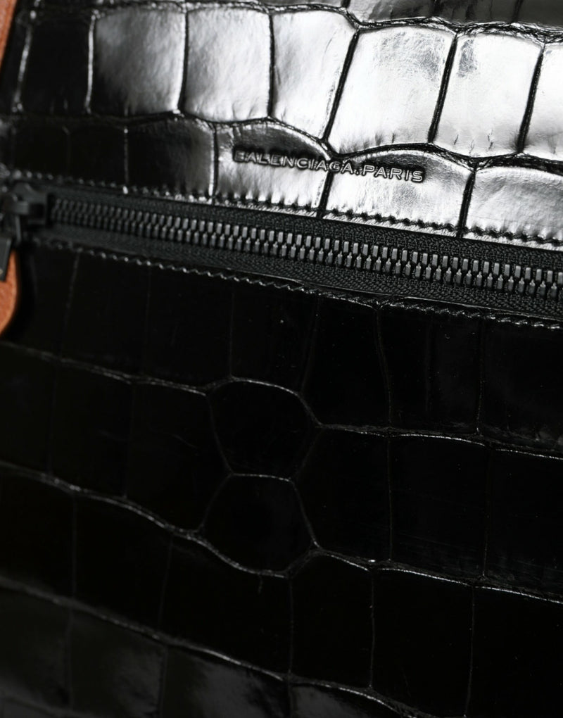 Sac à bandoulière vertical en crocodile noir et marron Balenciaga