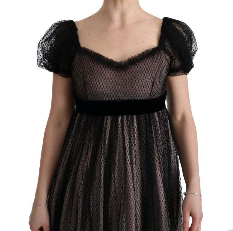 Robe longue portefeuille en soie noire et rose de Dolce &amp; Gabbana