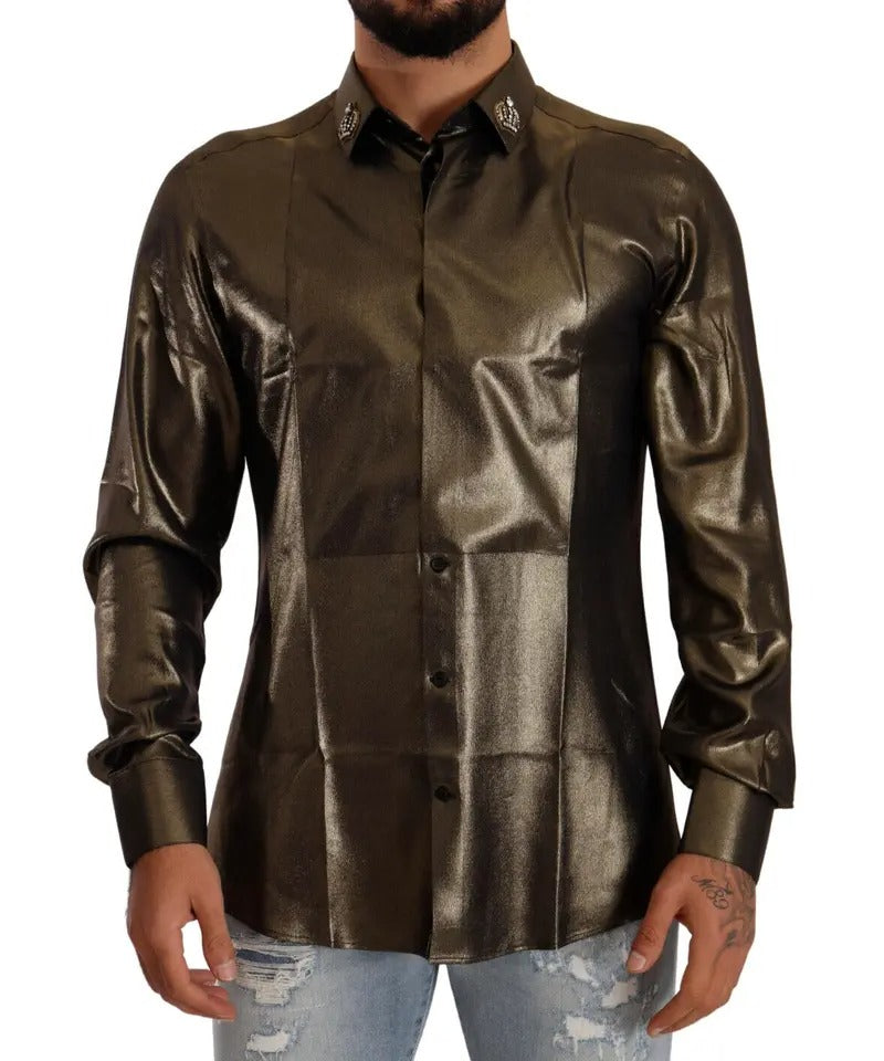 Chemise en soie Dolce &amp; Gabbana brodée de la couronne DG, couleur or métallisé.