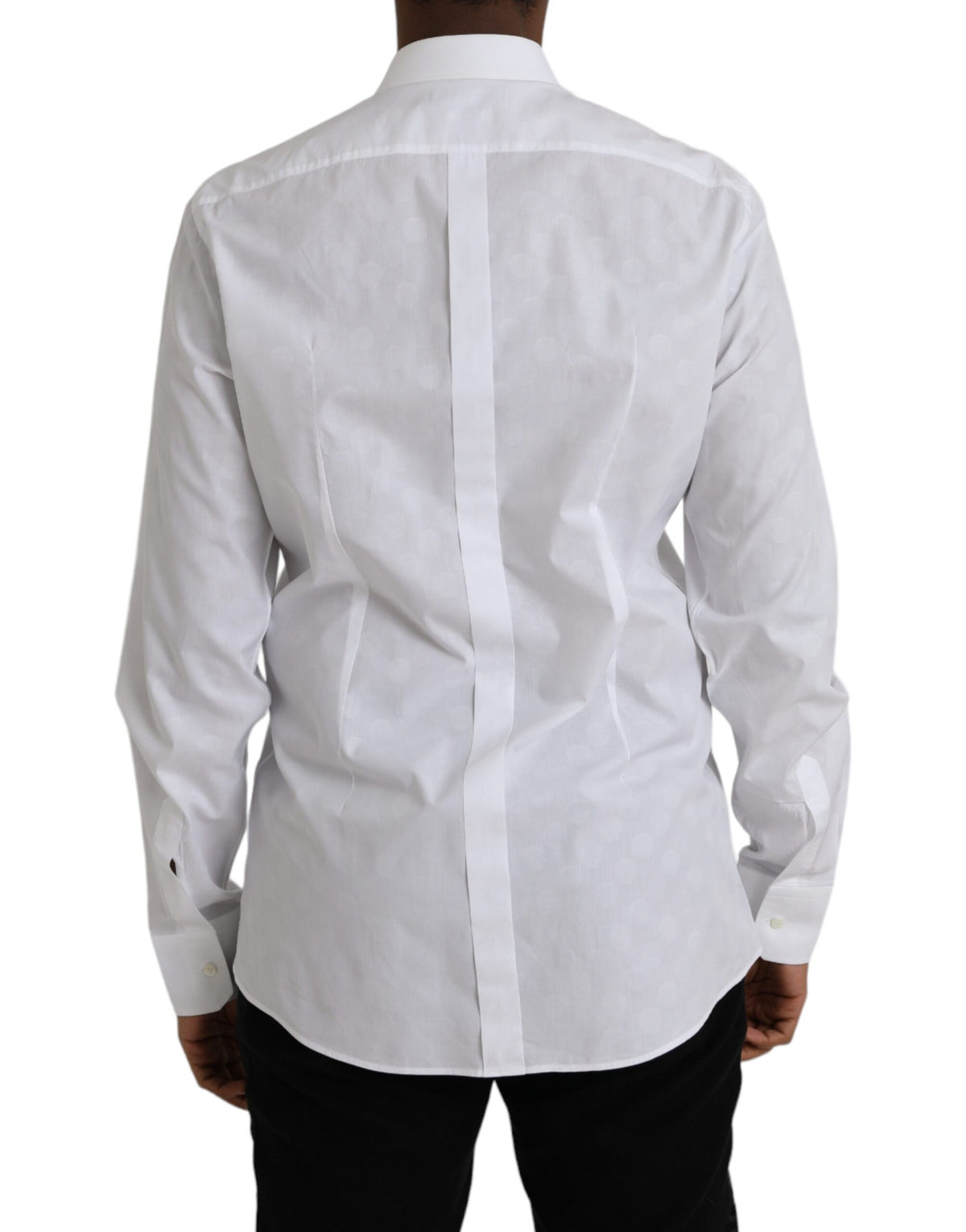 Robe en coton blanche à pois de Dolce &amp; Gabbana, chemise dorée.