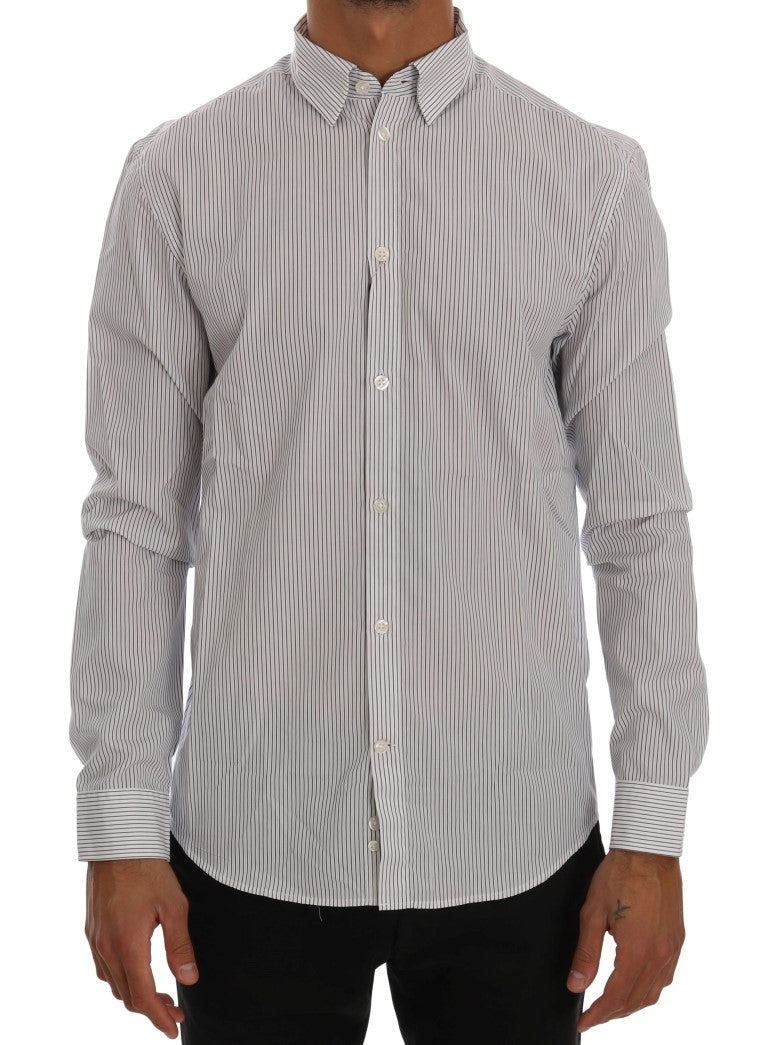 Chemise Frankie Morello blanche à rayures bleues, coupe classique, en coton décontracté.