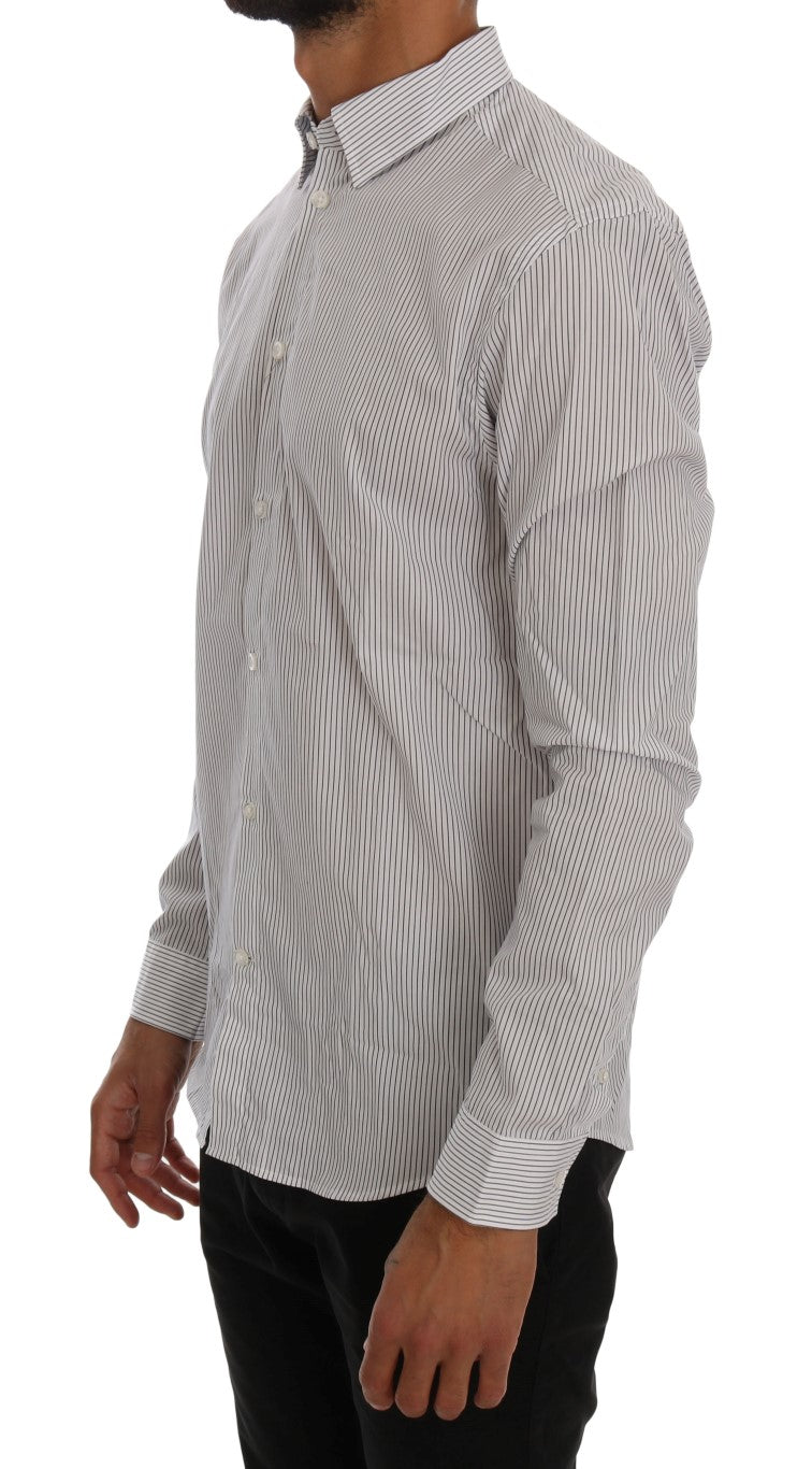 Chemise Frankie Morello blanche à rayures bleues, coupe classique, en coton décontracté.