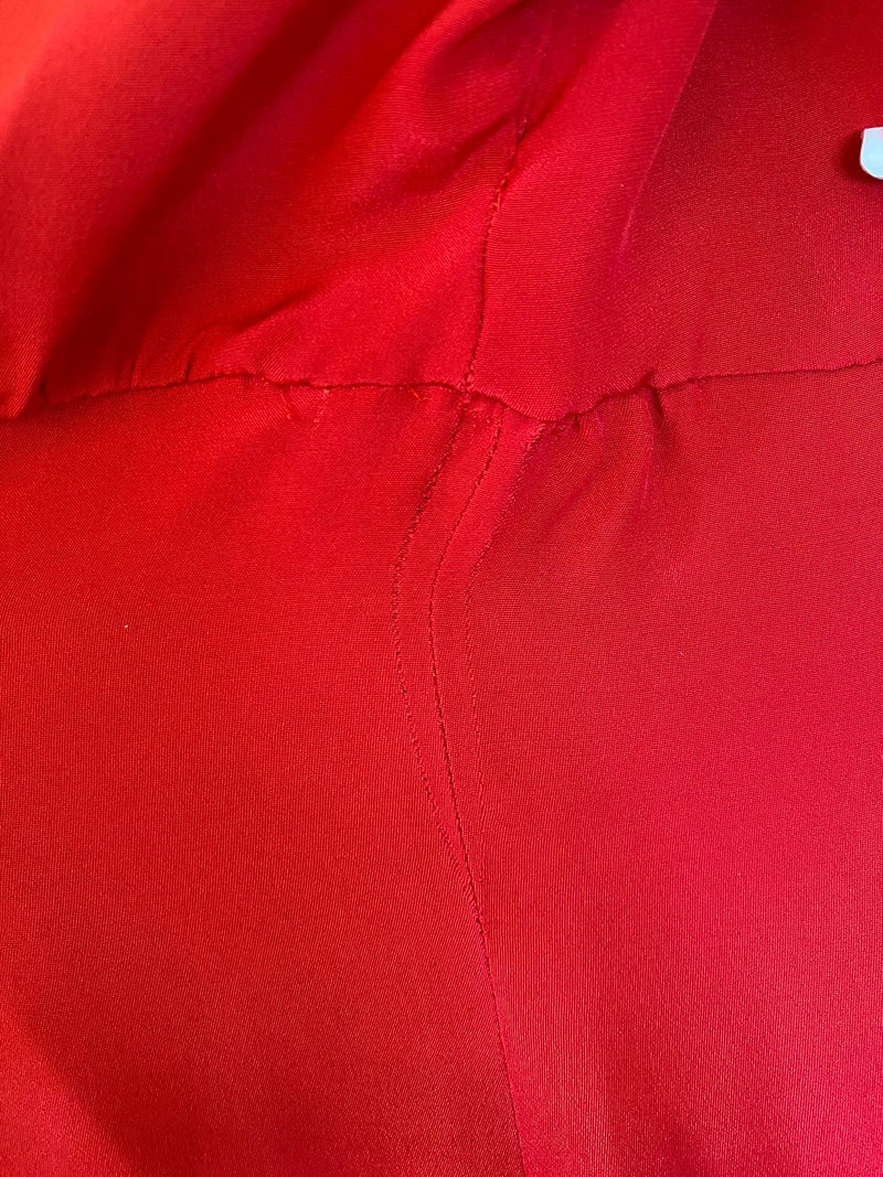 Robe A-line en Soie Rouge Dolce & Gabbana - Élégance Italienne