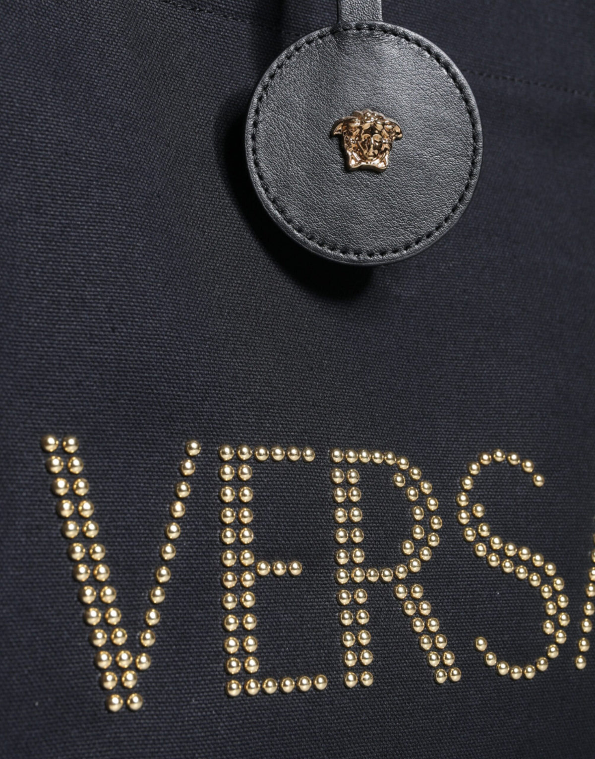 Sac à main en toile et cuir noir Versace avec logo