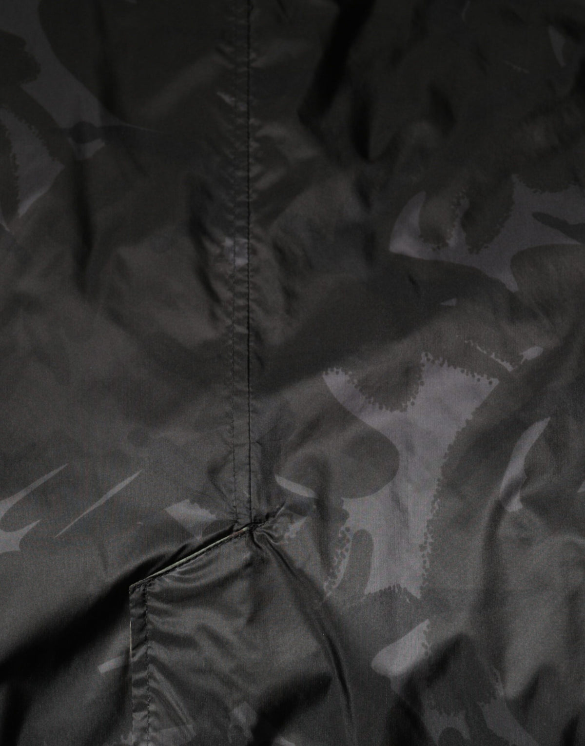 Veste à col montant multicolore à motif camouflage de Dolce & Gabbana