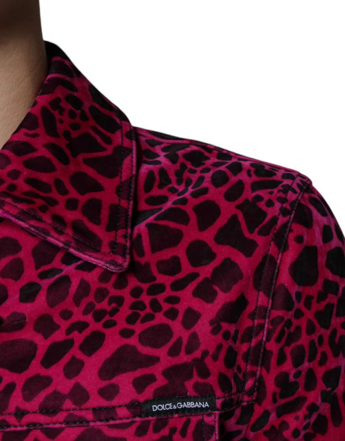 Veste à col boutonné à carreaux léopard fuchsia de Dolce & Gabbana