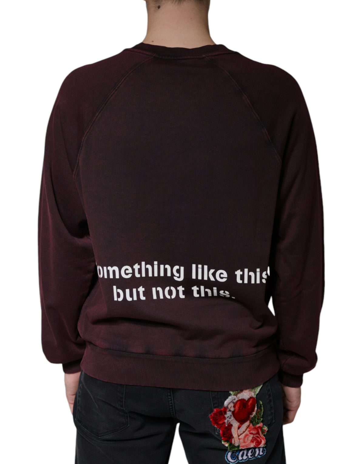 Pull en coton à col rond pour homme, logo rouge bordeaux de Dolce &amp; Gabbana