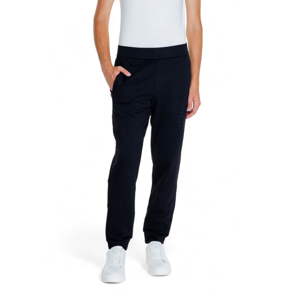 Zwarte katoenen joggingbroek van Armani Exchange, geschikt voor sport.