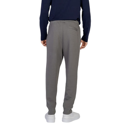 Hugo Boss grijze joggingbroek van katoen, geschikt voor training.