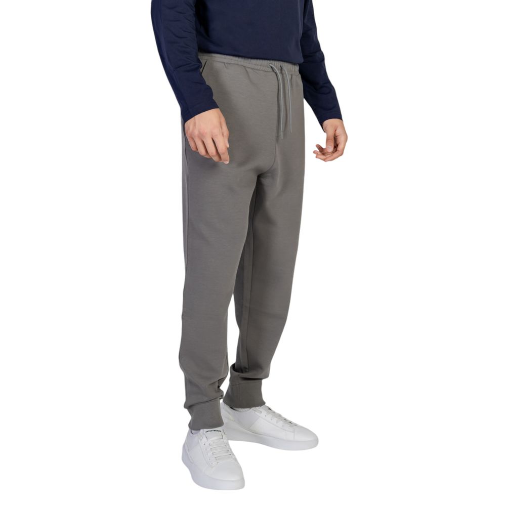 Hugo Boss grijze joggingbroek van katoen, geschikt voor training.