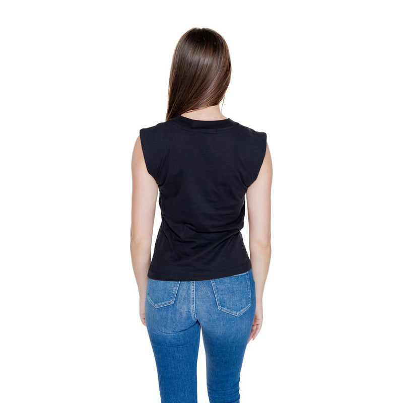 Calvin Klein Jeans Black Cotton T-Shirt WOVEN LABEL LOOSE J20J223560