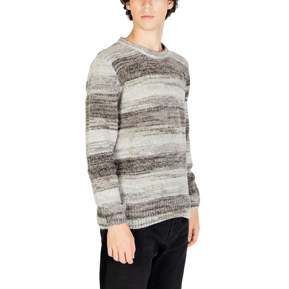 Pull en polyacrylique gris de Gianni Lupo