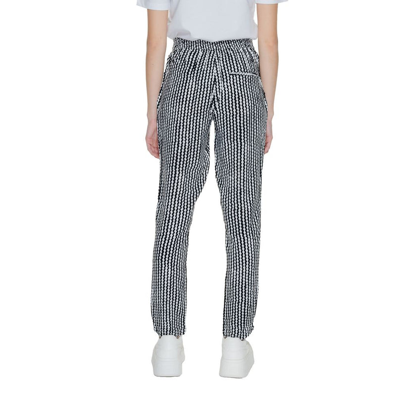 Only Onlnova Life Black Viscose Pant for Women
