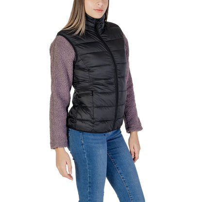 Veste sans manches en nylon noir B.Young