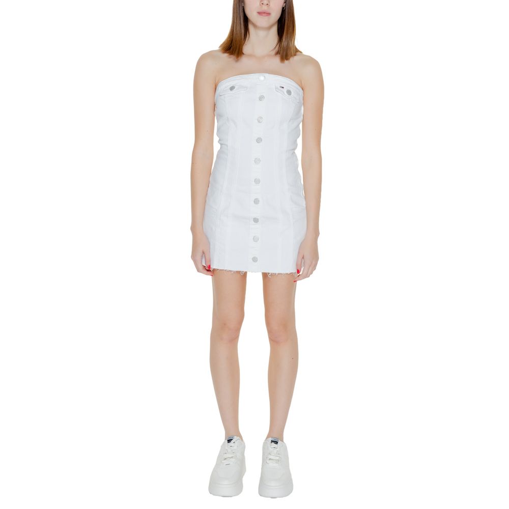 Robe courte Tommy Hilfiger Jeans en coton recyclé blanc